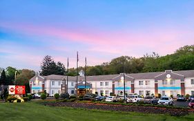 Best Western Plus New England Inn & Suites