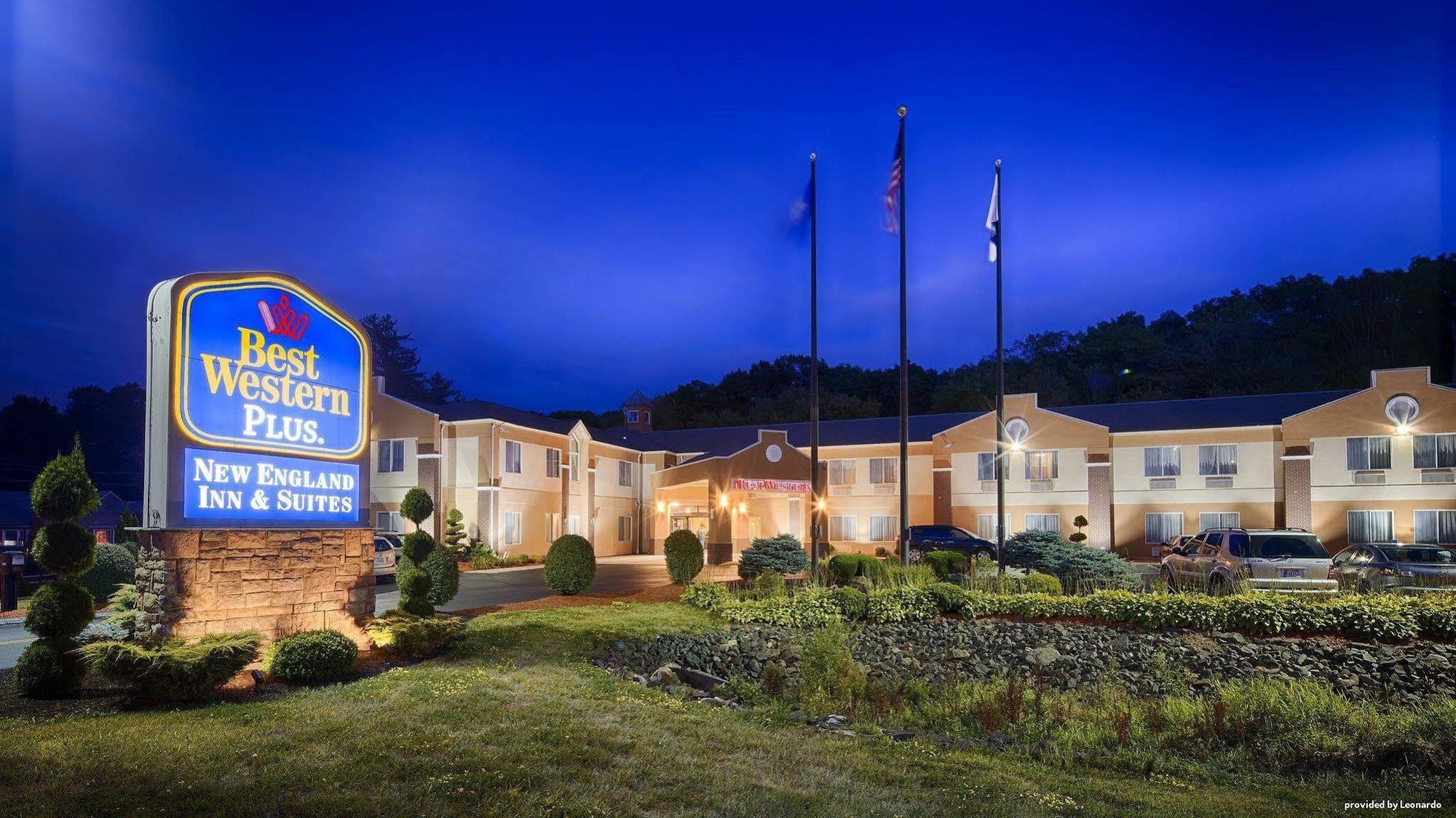 Best Western Plus New England Inn & Suites Berlin Exterior photo